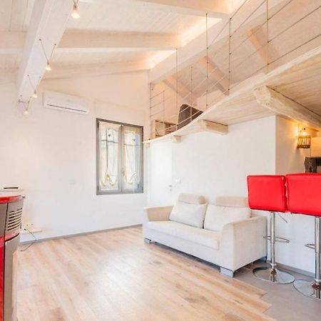 Appartamento Spotorno Con Ampio Terrazzo Attrezzato Anche Con Angolo Cottura Exterior photo