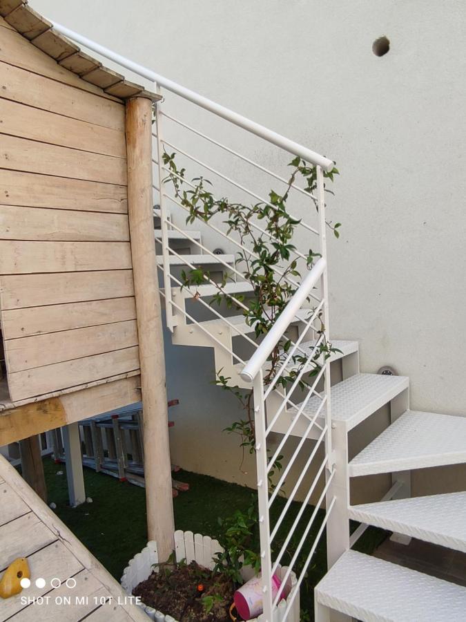Appartamento Spotorno Con Ampio Terrazzo Attrezzato Anche Con Angolo Cottura Exterior photo