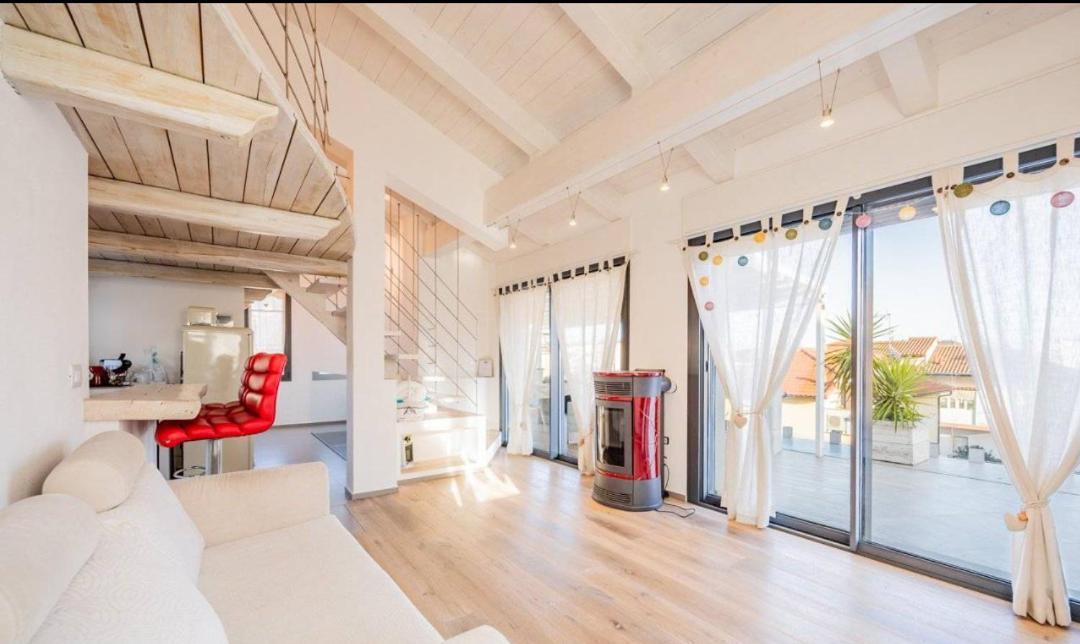 Appartamento Spotorno Con Ampio Terrazzo Attrezzato Anche Con Angolo Cottura Exterior photo